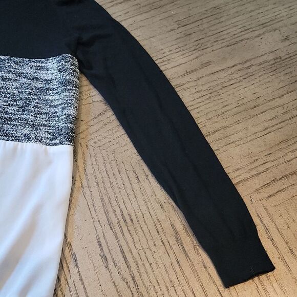 Black and white cute long sleeve top XS Calvin Klein 🖤🤍 - Picture 6 of 10